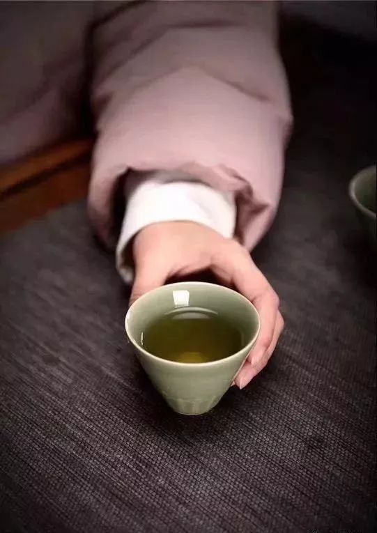 一杯茶,远离俗事纷争