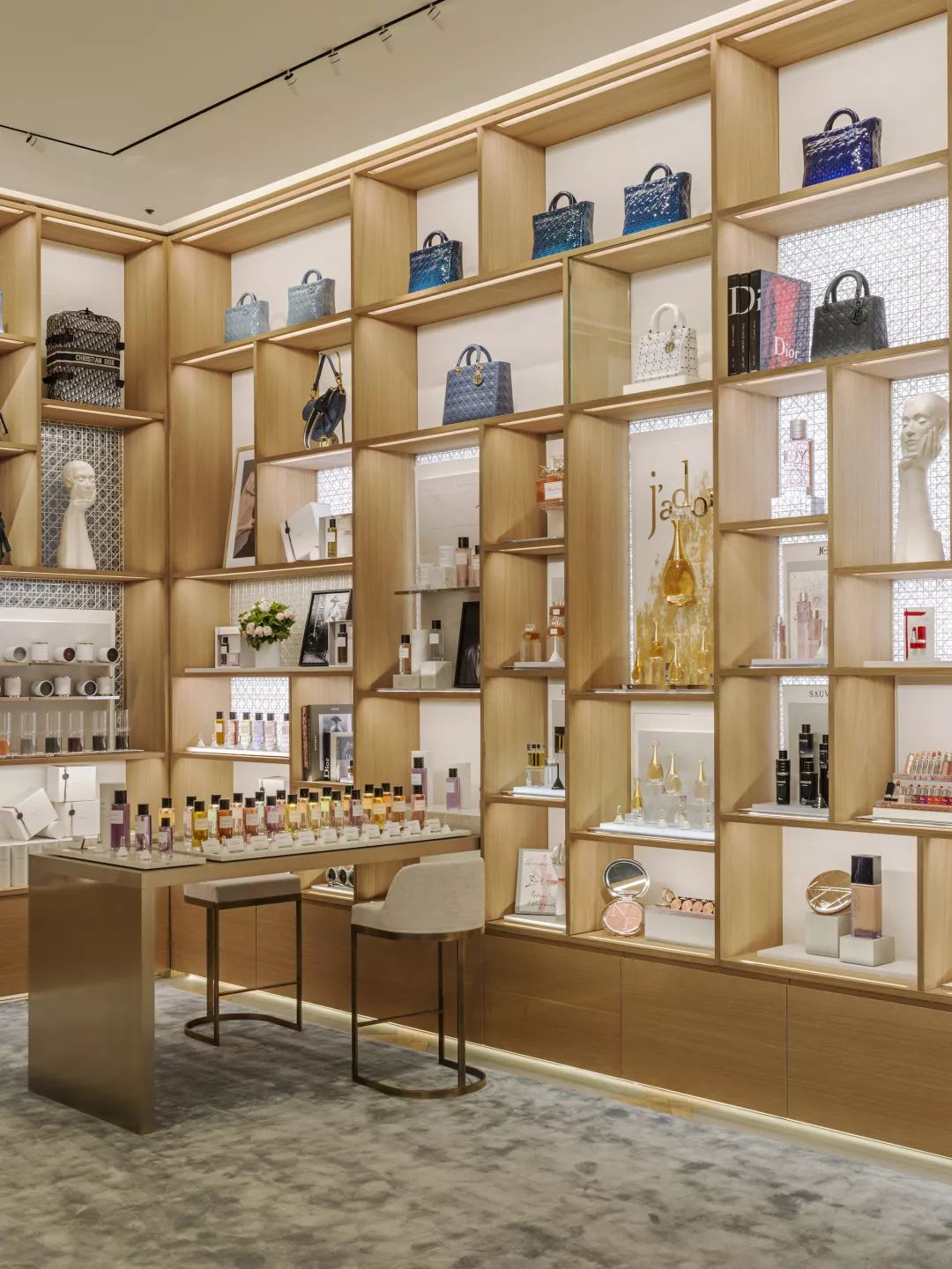 dior迪奥 全新香榭丽舍大街精品店 盛大开幕