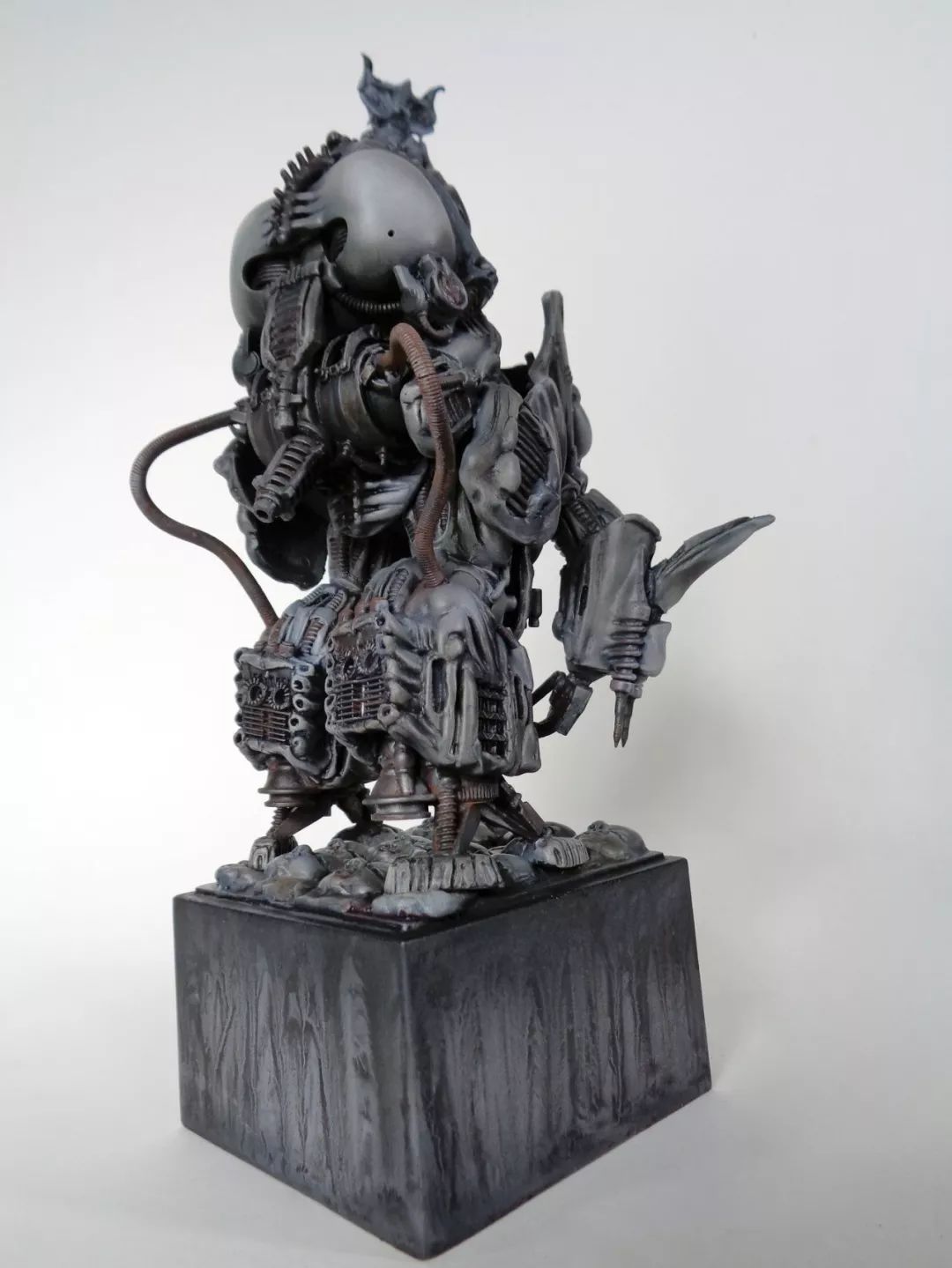 幸福的梦魇拥抱黑暗致敬异形之父hrgiger