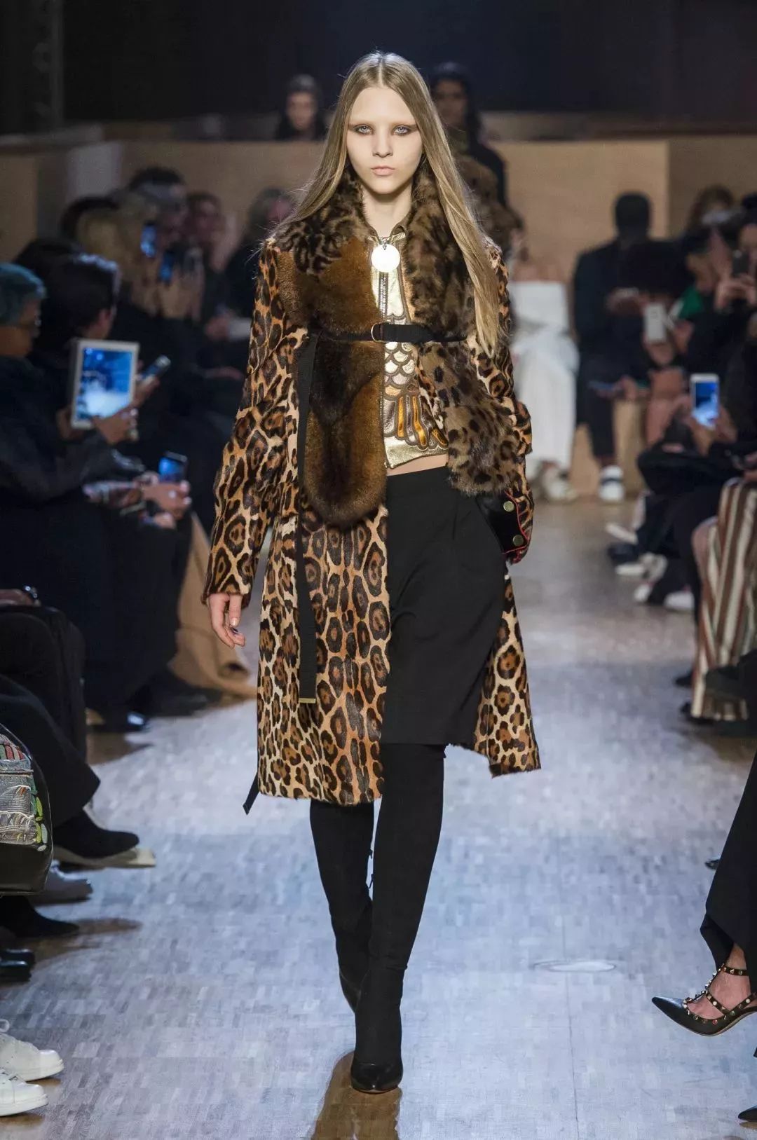 时尚豹纹图案表现技法成衣合集