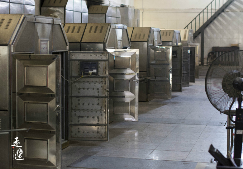 走近常州市殡仪馆火化工50下守候最后一站最怕白发人送黑发人