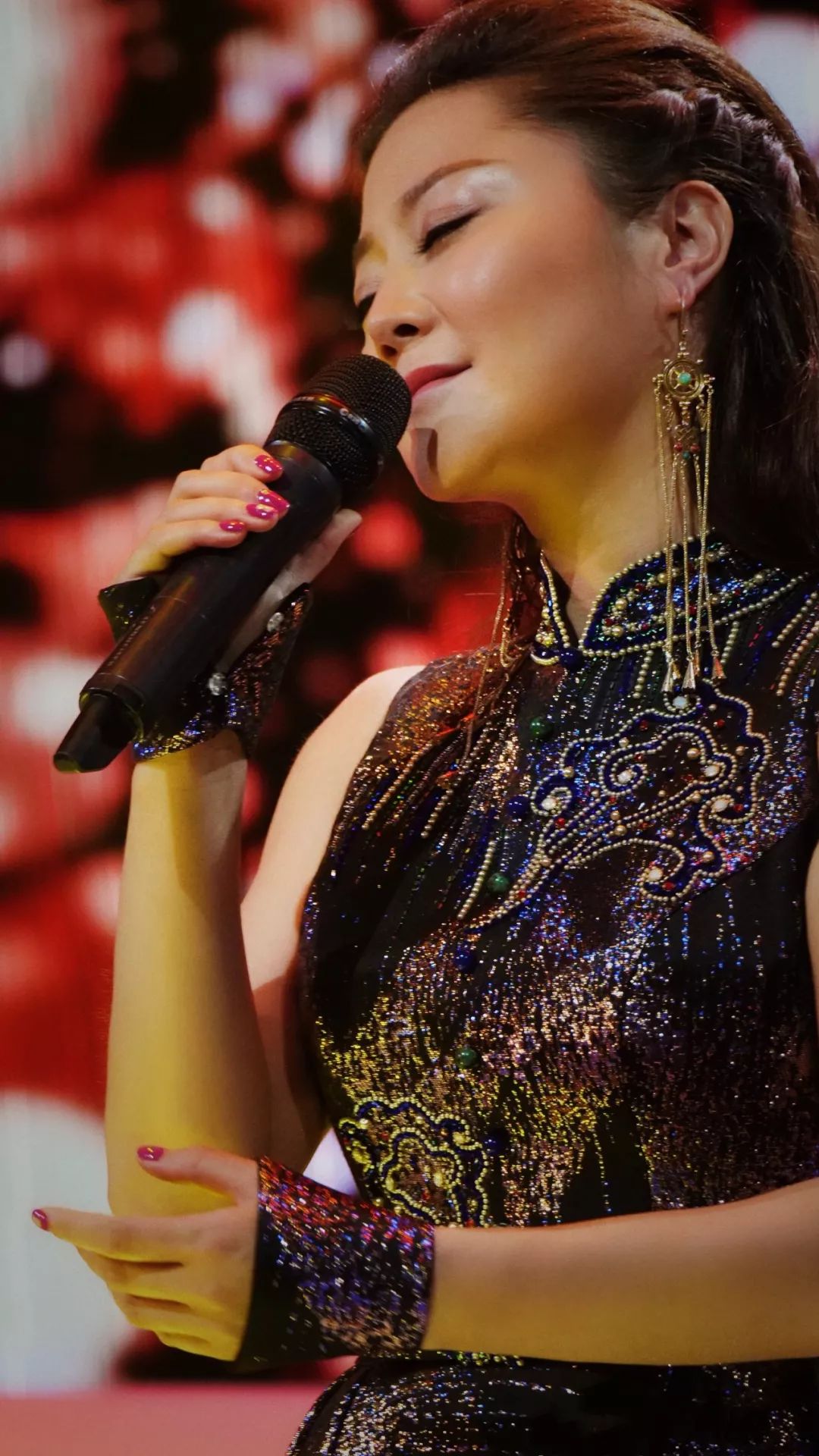 fm901微聆听秋天是收获爱情的季节爱是信仰终将怒放