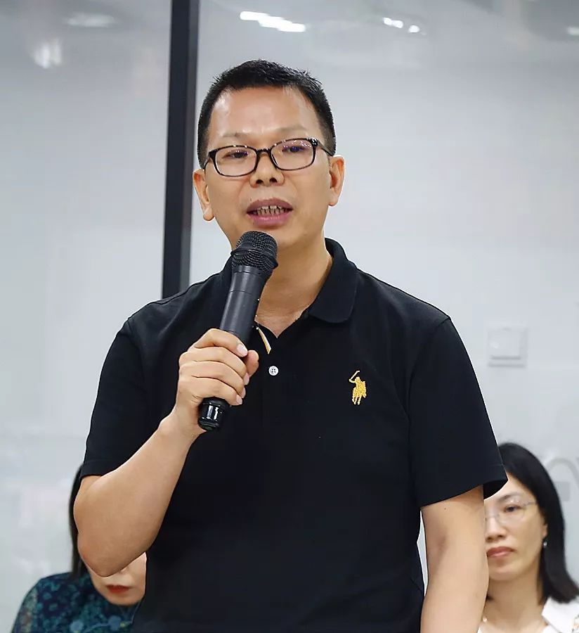 万睿科技执行董事罗青琴发言大唐财富佛山分公司总经理杜绮云发言高胜