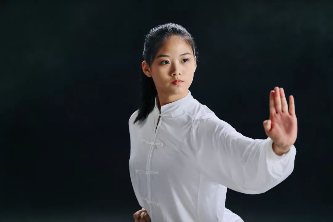 点赞渝北"双晒" | 帅出天际!武术小姐姐实力圈粉!