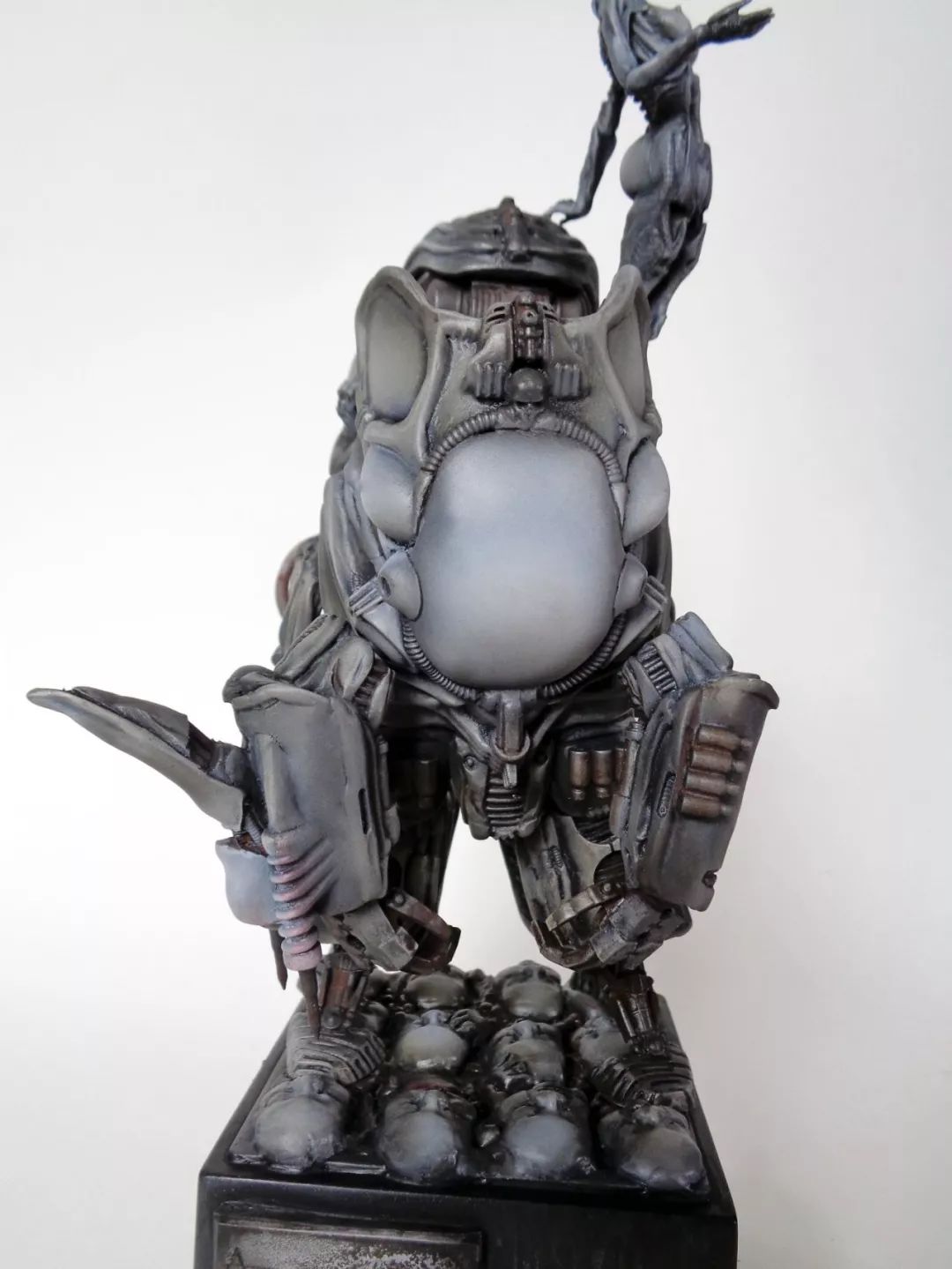 幸福的梦魇拥抱黑暗致敬异形之父hrgiger