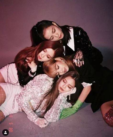 出道三周年blackpink多谢blink使我们幸福很快再见