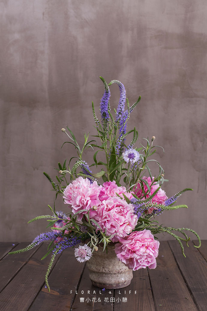 【花艺基础造型篇--对称三角造型】_插花