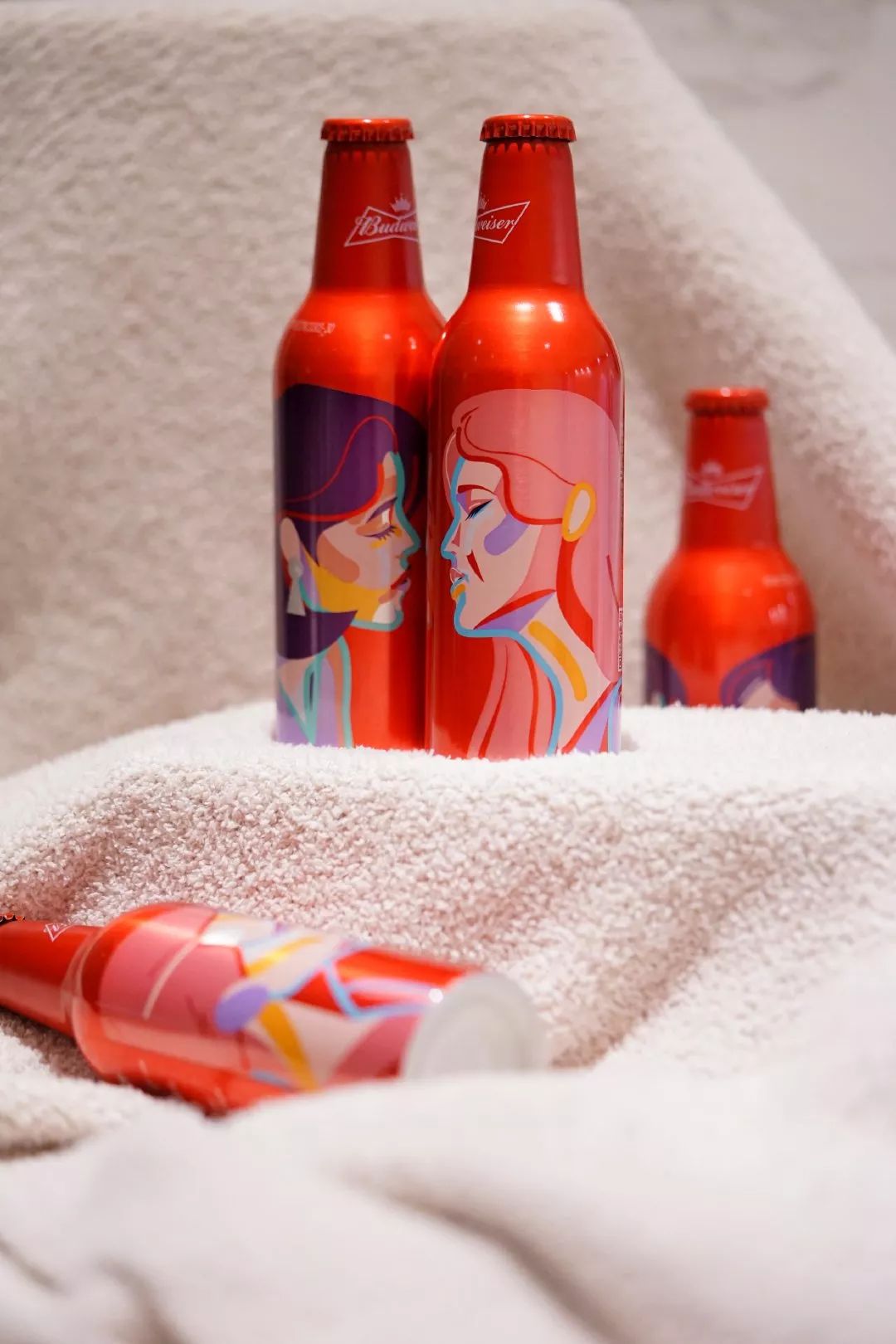 设计品牌百威七夕把爱情献给爱情