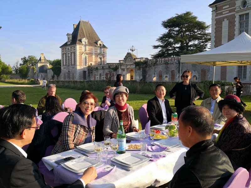 为什么中医药国际商务团价格要比国际旅游团贵那么多