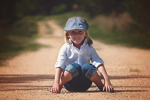 "孩子,你其实很美",有父母肯定的孩子长大后才会更自信