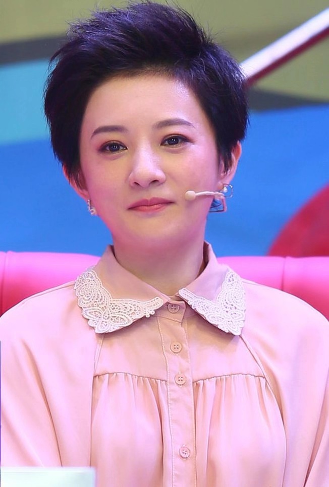 "小婉君"金铭39岁重返萤幕:要对自己走的路负责_短发