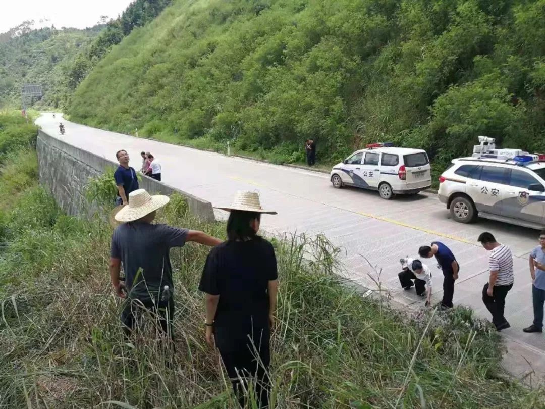 偵查十分重視公安機關接到報案後在高龍村瑤案屯大湟江岸邊發現疑似人