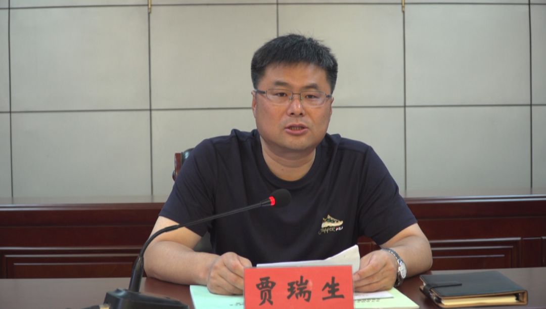 阜平4家企业与银行对接签约县长这样说