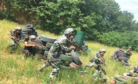 代号战狼行动王牌红备军守卫核心能量源