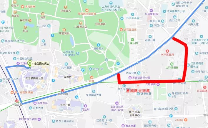 330路藍色為原路線,紅色為取消路線330路往中山公園方向:撤銷終點站