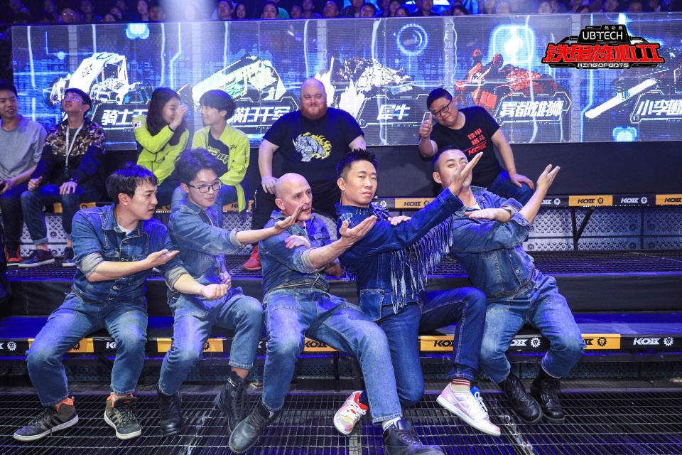 《铁甲雄心》第二季团战开启,六大战队上演捉对比拼