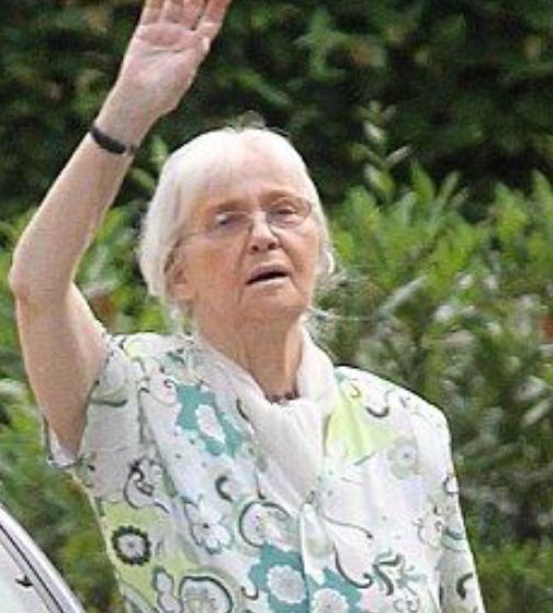 认为犹太人死得理所当然,还致力于搭救战犯_古德隆