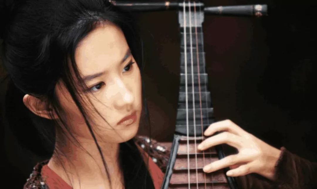 孙俪弹古筝刘亦菲弹琵琶杨幂弹古琴关晓彤弹吉他迪丽热巴打架子鼓影视