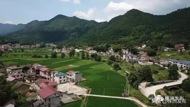 航拍探寻中国传统村落炎陵西草坪村镌刻在生活中的历史印记