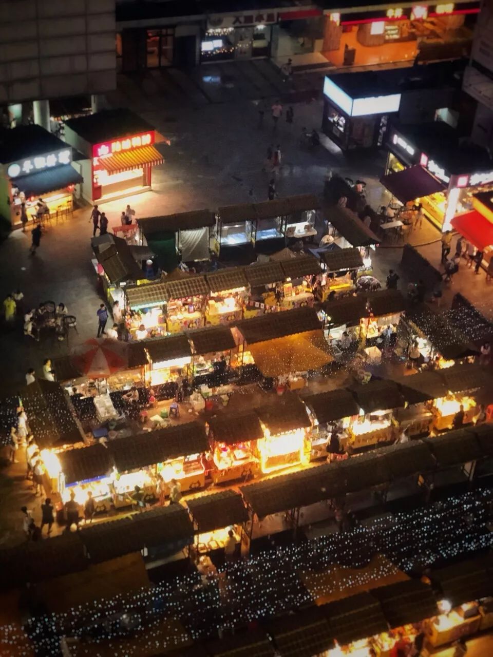 成都新城市广场夜市图片