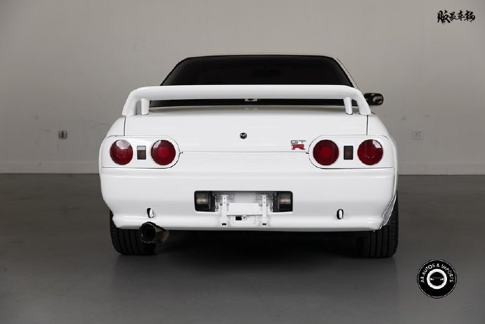 1994 白色日产 Skyline GT-R R32_搜狐汽车_搜狐网