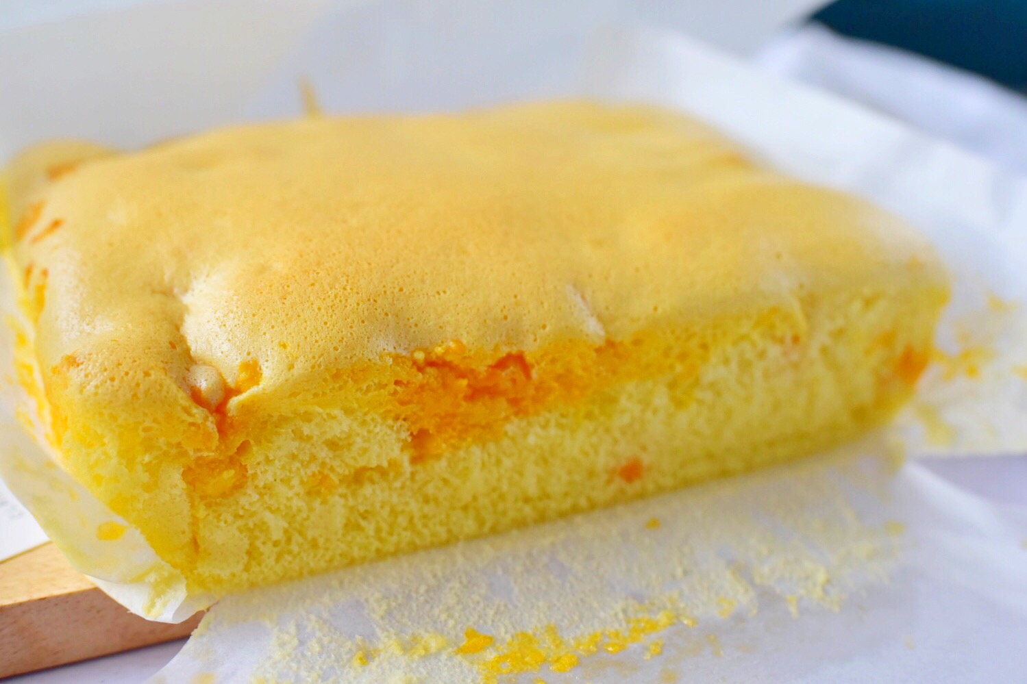 像云朵般绵软的咸蛋黄芝士古早蛋糕