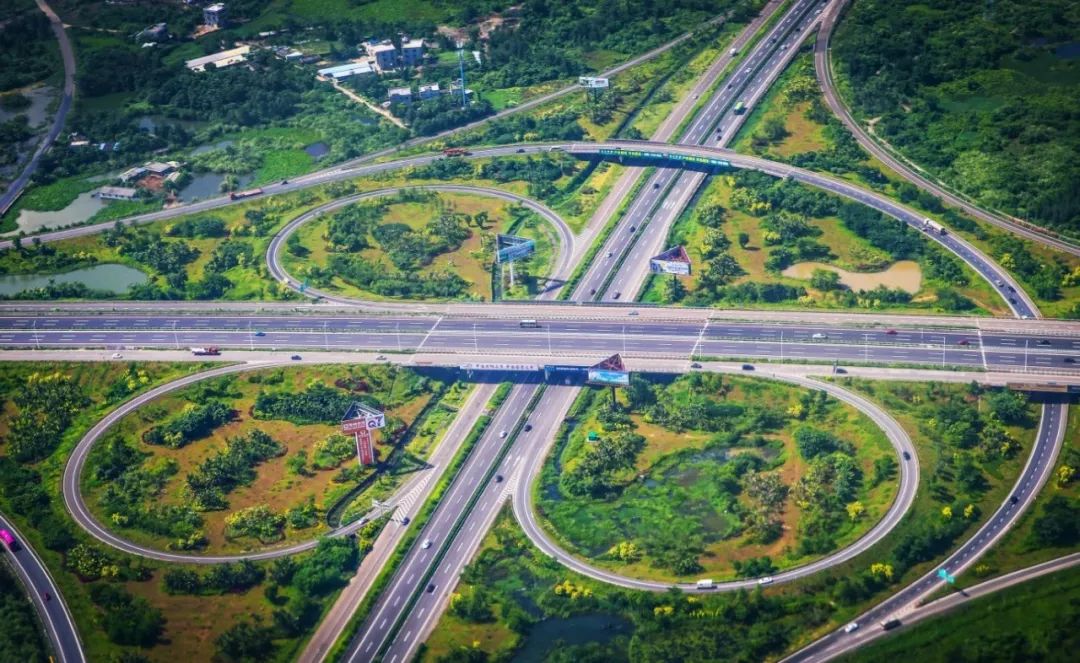 资料图:海南高速公路.