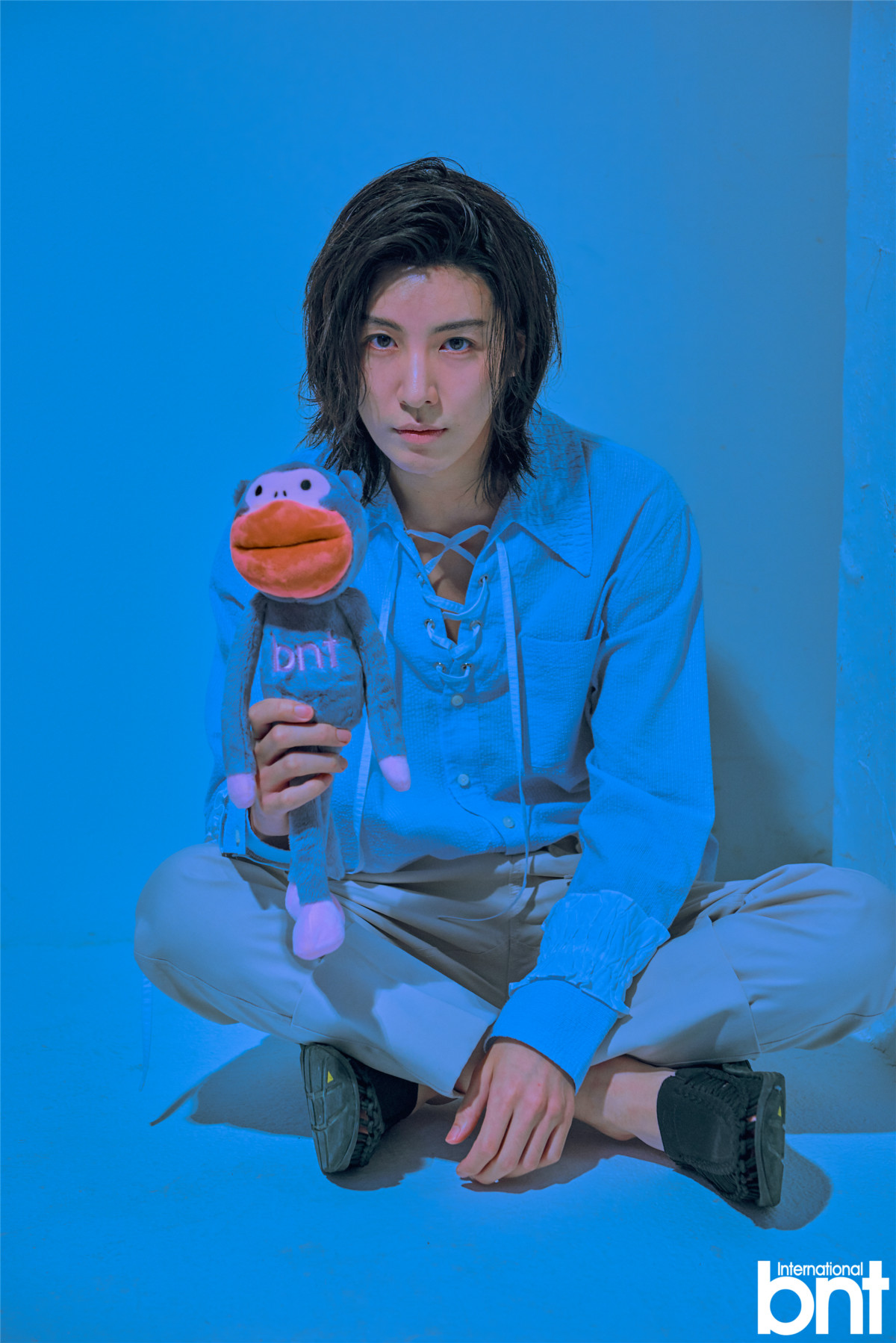 鲁敏宇拍摄bnt写真 展现对于演技的热情