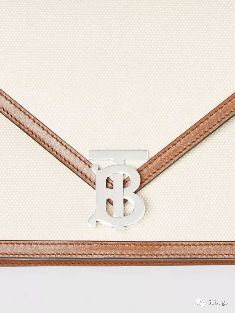 时尚burberry强势推出一整个帆布包系列