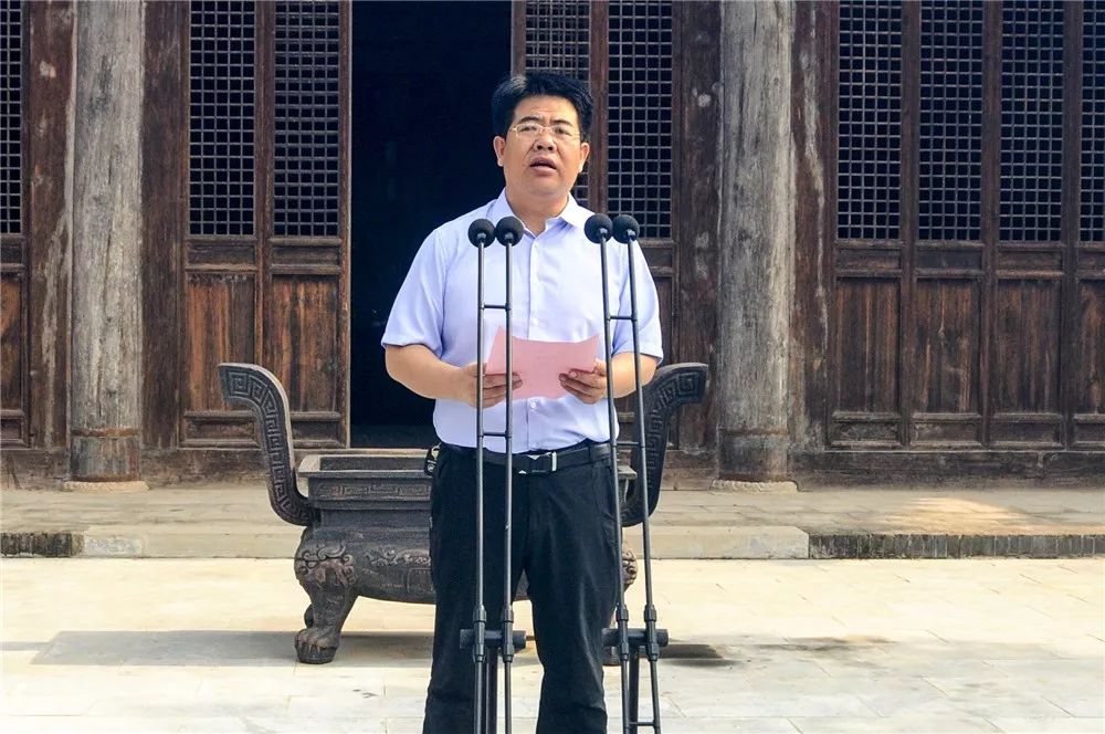 万荣县举行高考优秀学子礼敬先贤传承国粹研学旅行活动