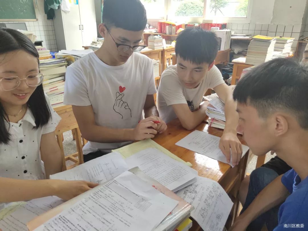 南川一中黄浪:努力朝着梦想奔跑