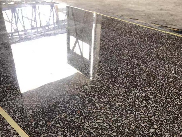 水泥固化剂地坪这样抛光,分分钟做出大理石光感