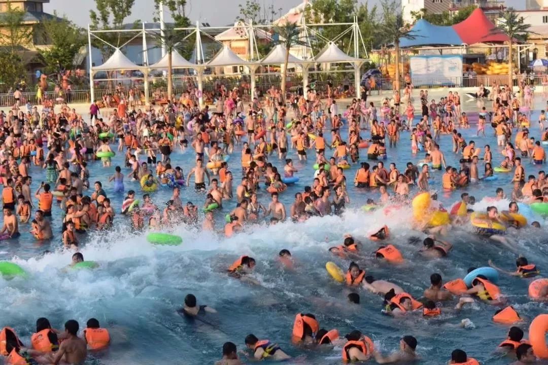 疯了!阜阳人周末将集体涌向这里?_摩卡