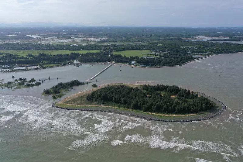 修复后的山心沙岛 诚鑫集团有限公司供图"新方案的