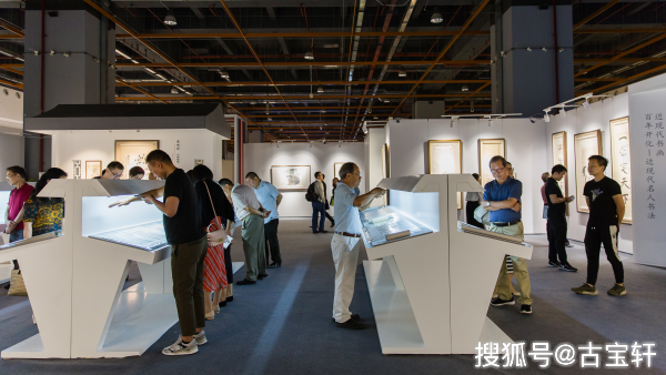 华艺国际首席执行官李亦非表示,"在中国经济充满变数的2019年,在被