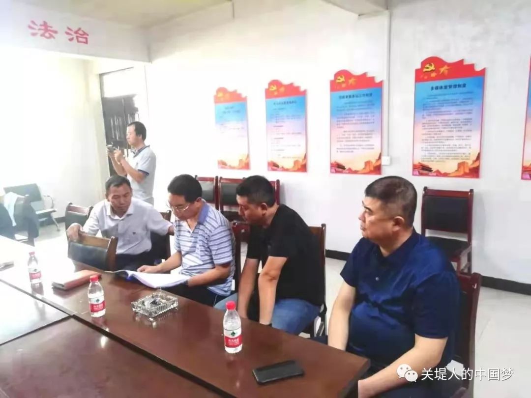 8月9日,长垣县副书记张彤,统战部长甘林江,扶贫办主任李建民带队的