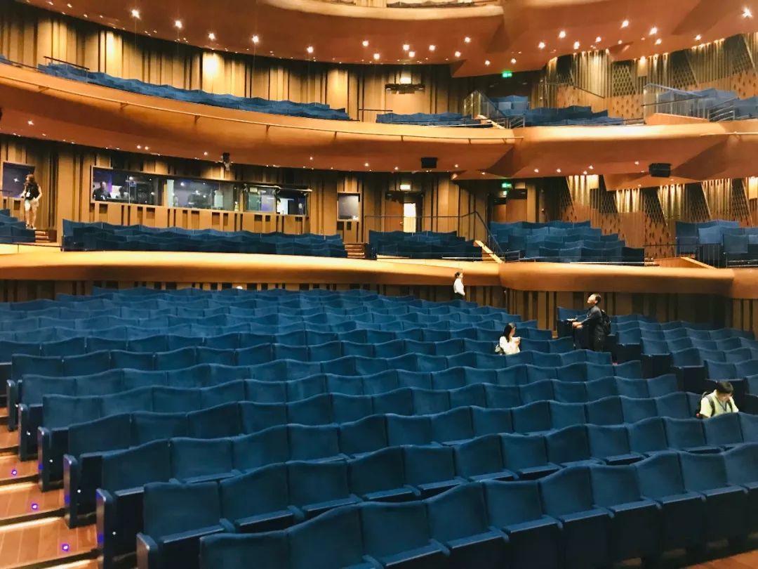 提前深入新落入上音歌剧院观众席视角测评和先进技术大揭秘