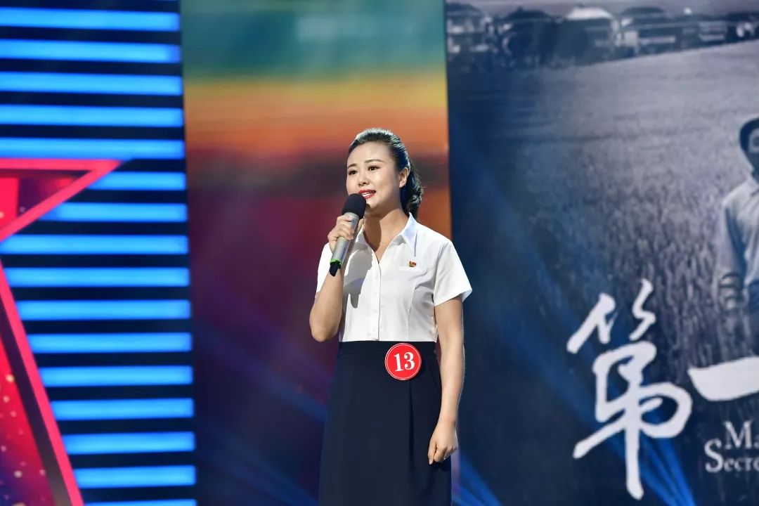 王盈力是新中国的第一代移民管理警察,就职于广州出