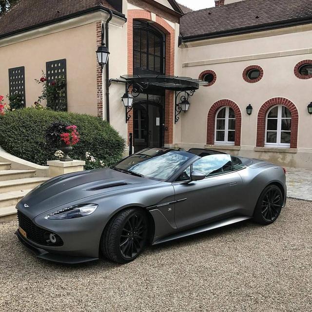 阿斯顿马丁vanquish zagato,尾灯是亮点!