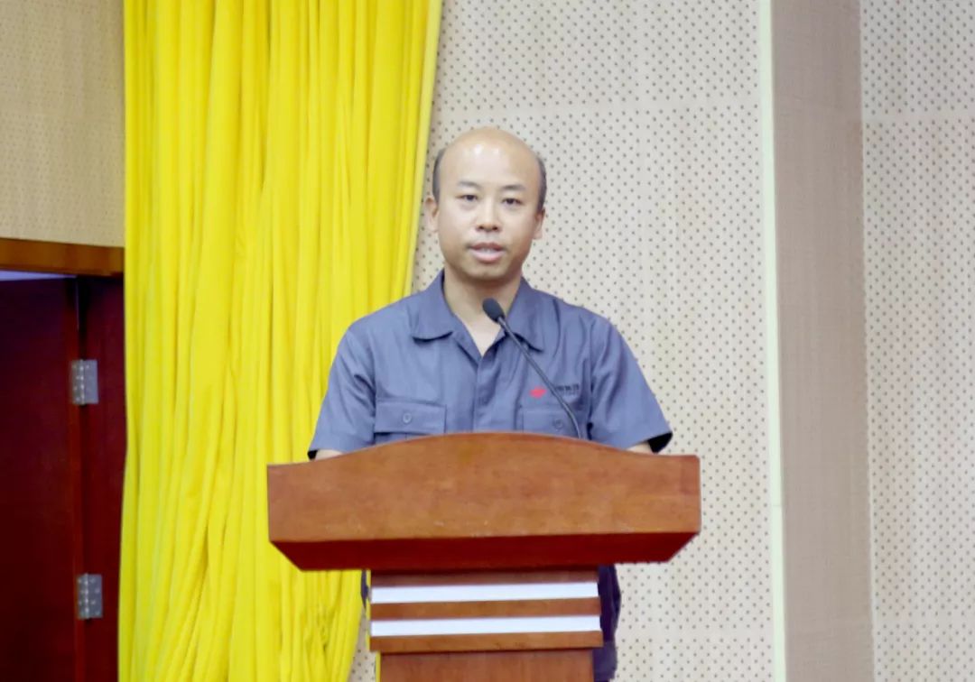 听他们讲述精品基地的故事