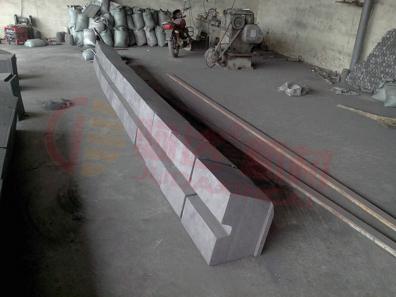 石墨溜槽将代替现有的砖砌溜槽