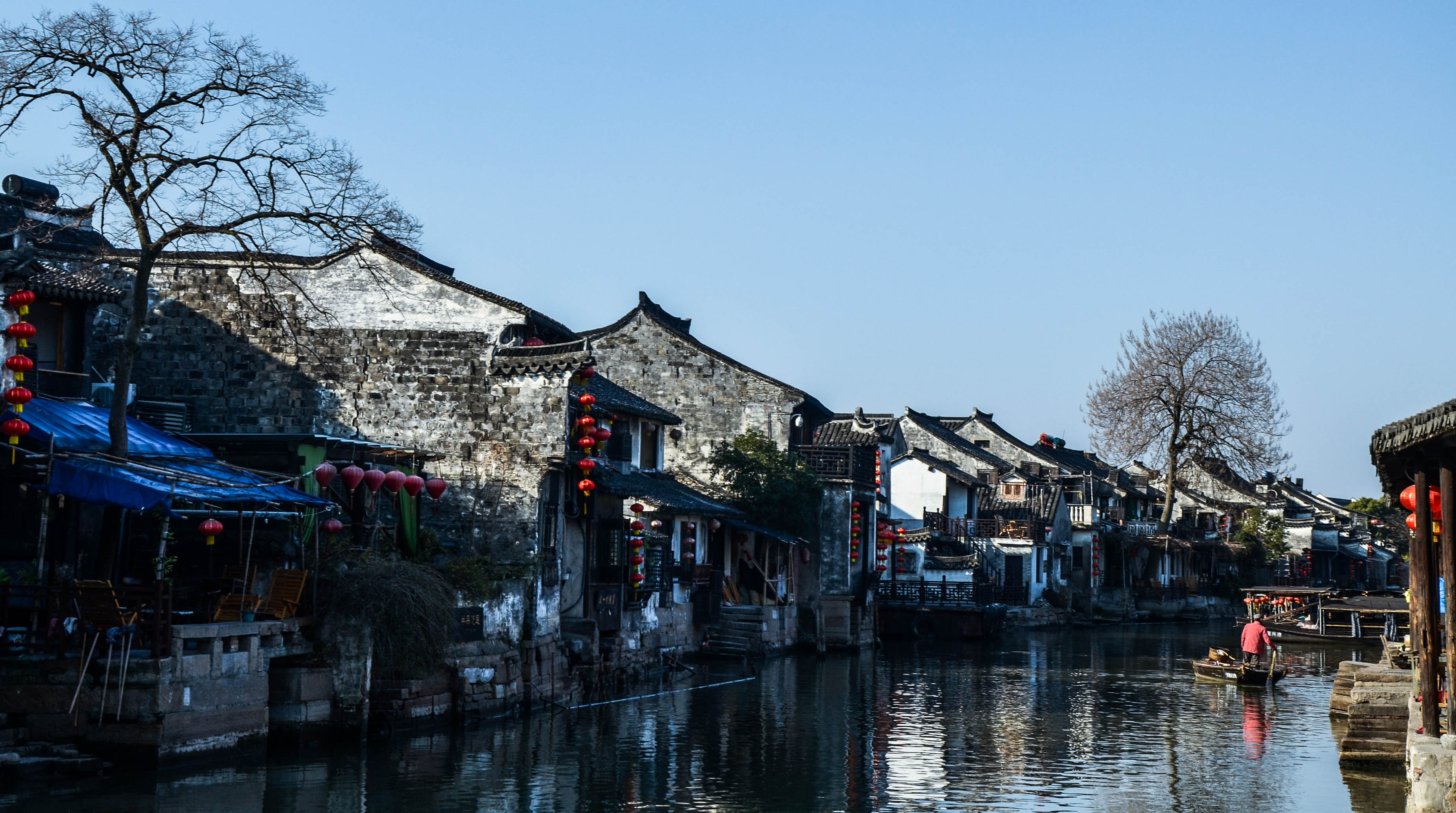 西塘是江南六大古镇之一,素以桥多,弄多,廊棚多而闻名,都说西塘民风淳