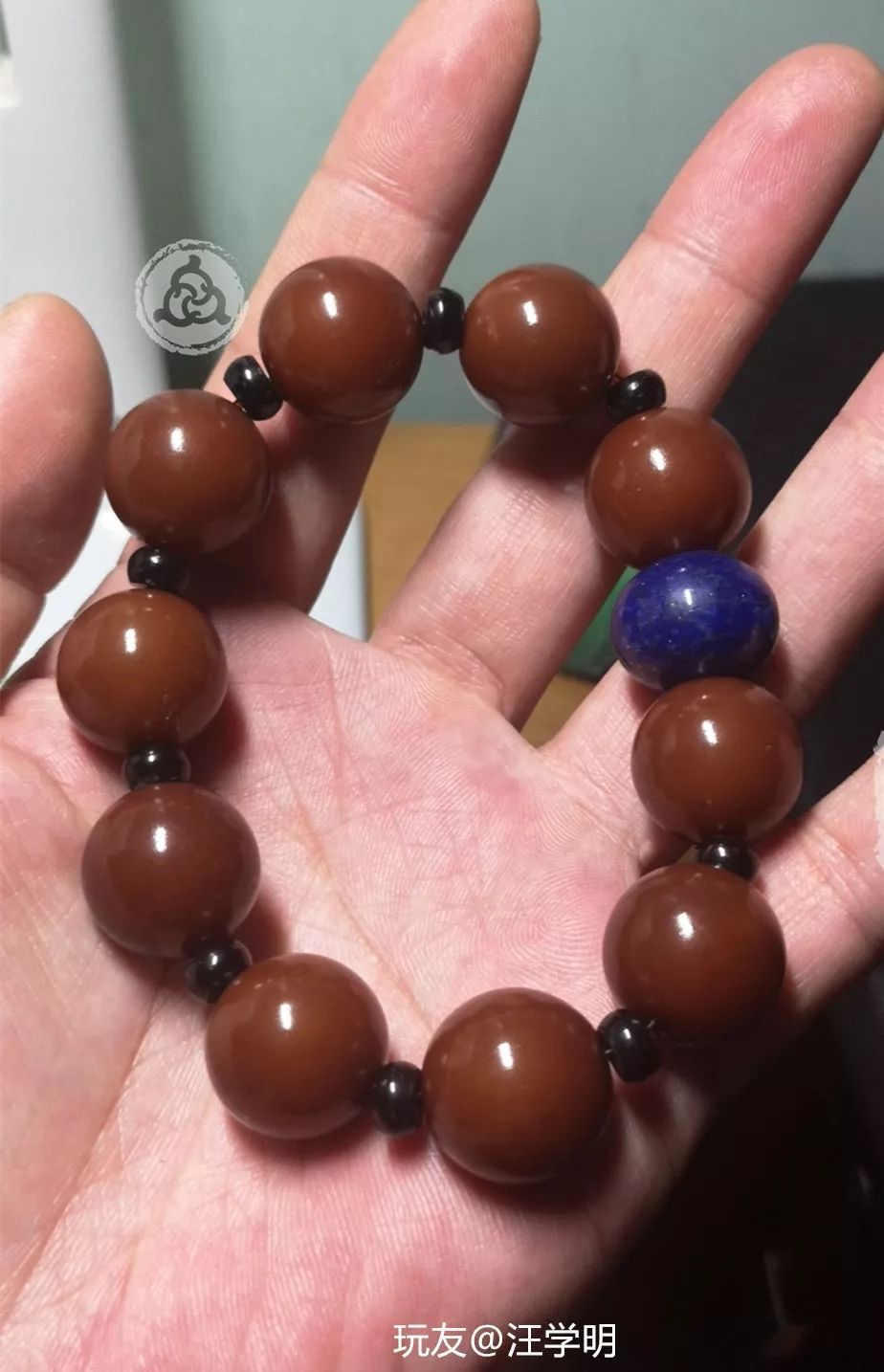 说起白玉菩提,大家的第一反应,就是白菜价,没什么玩的价值.