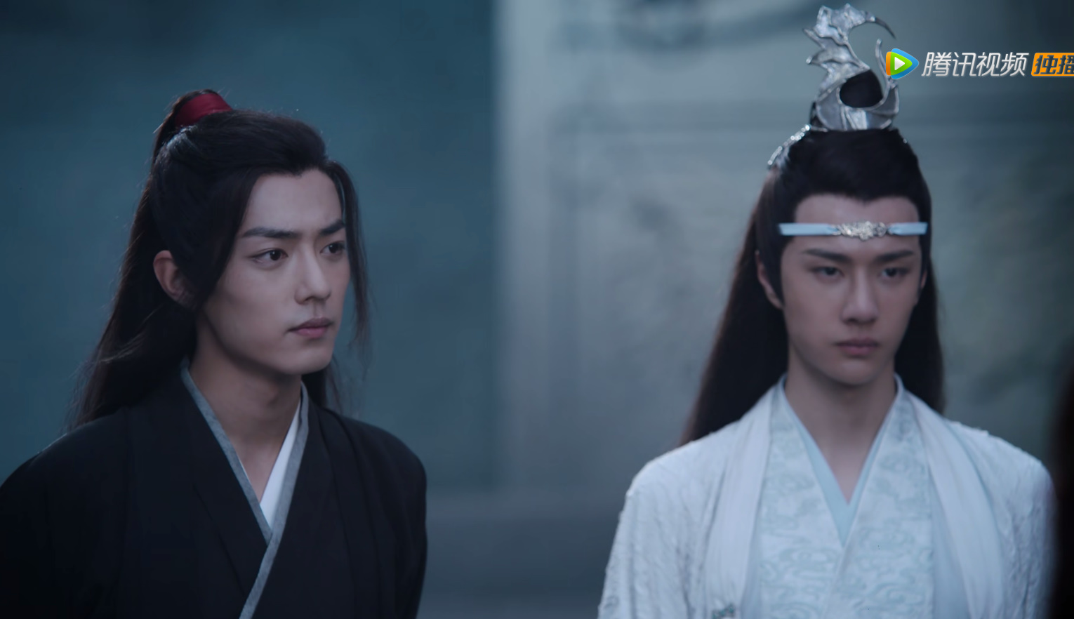 《陳情令》這部劇是有肖戰,王一博領銜主演的一部仙俠劇,這部電視劇一