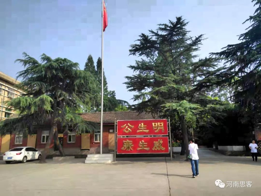 印象卢氏光影里的清清卢氏