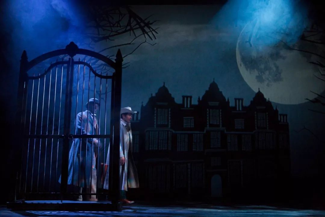 巨有戏_巴斯克维尔