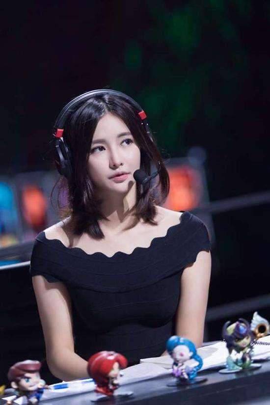 盘点电竞圈最美的6个女子miss95分排第二第一仅靠身材就满分