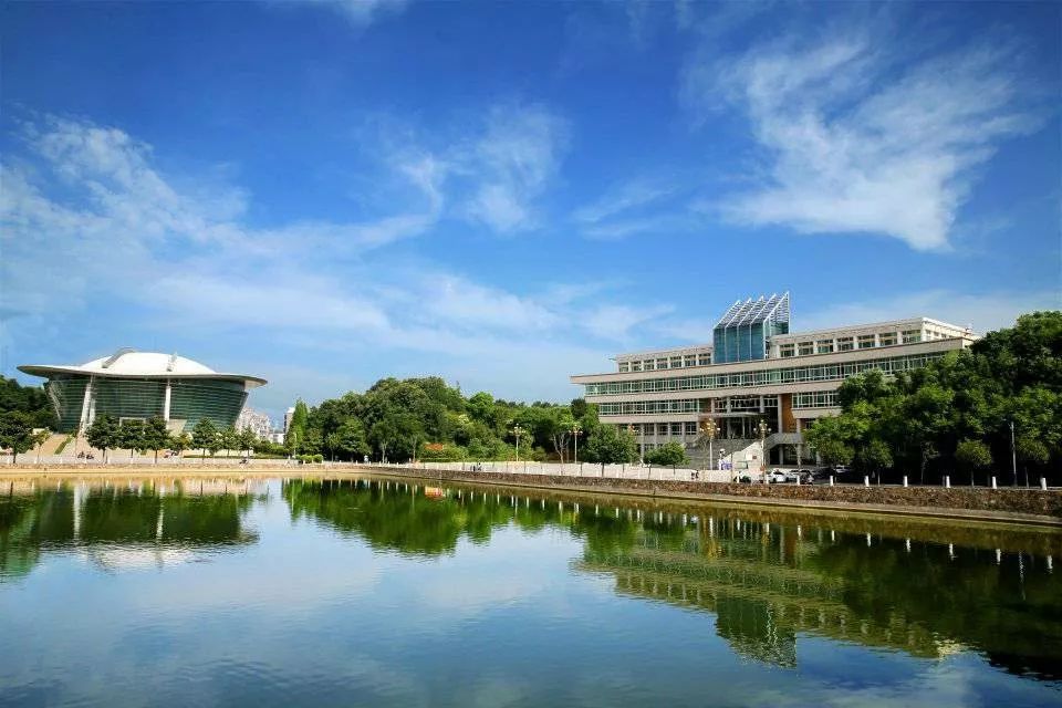 刚刚教育部表扬了信阳师院这项工作