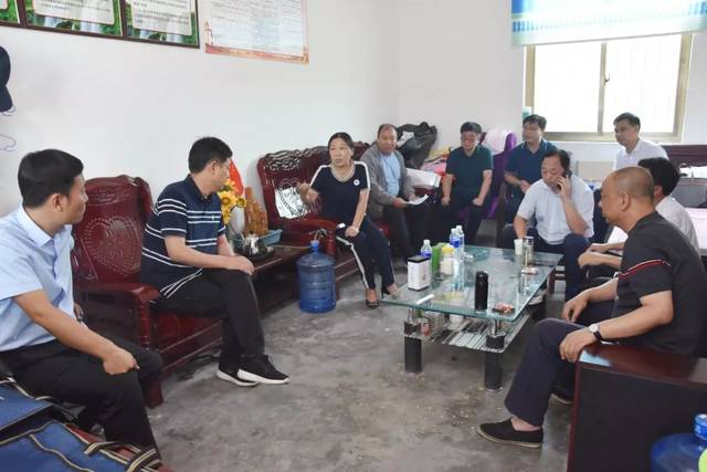 要闻副市长王伟到阳平镇督导脱贫攻坚工作