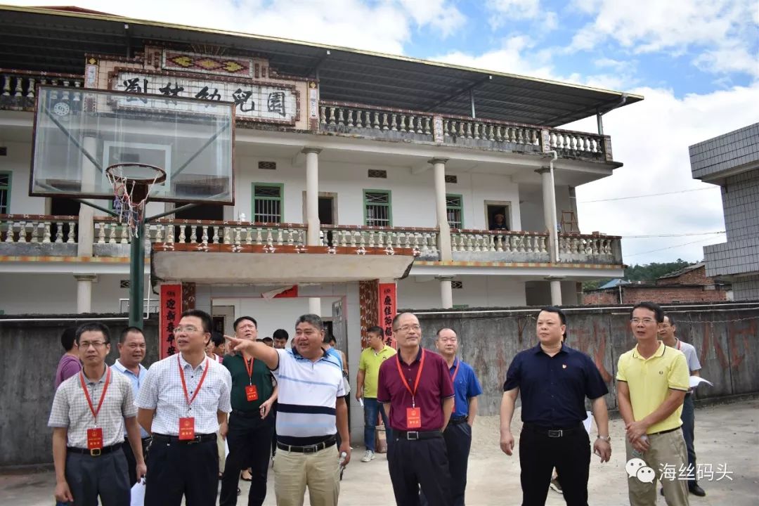 视察刘林村居家养老服务站壹视察组一行先后走访了刘林村居家养老服务